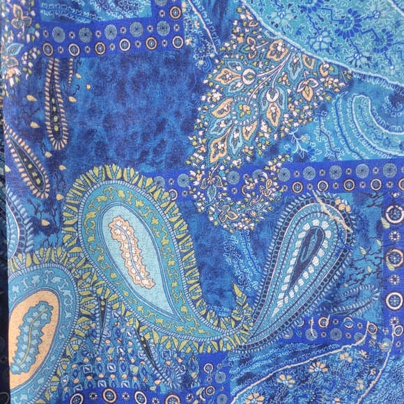 Zoey Beth Plus Top Size 3X Short Sleeve Paisley EUC - Picture 5 of 7